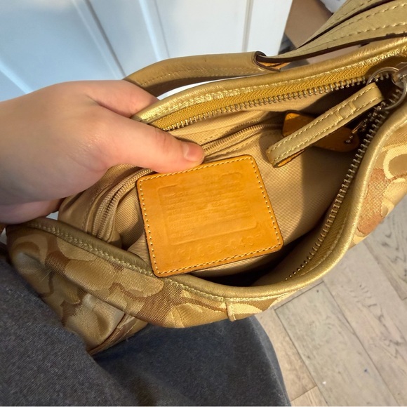 Coach logo small Tan Handbag - Picture 10 of 10